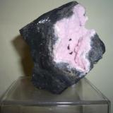 Rhodochrosite
Mina El Potosí, Fco. Portillo, Santa Eulalia, Aquiles Serdán,  Chihuahua, Mexico
74x57x42mm (Author: Carlos M.)