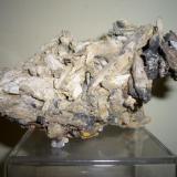 Stibiconite (pseudomorph after Stibnite)
Mina San José de Tierras Negras, Catorce, San Luís Potosí, Mexico
110x77x75mm (Author: Carlos M.)