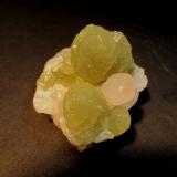 Prenhite and Calcite
Westfield, Hampden county, Massachusetts, USA
5x4 cm. (Author: vic rzonca)