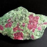 Ruby in zoisite
Mundarara Mine, Longido, Mt Kilimanjaro, Kilimanjaro Region, Tanzania
120 x 65 x 30 mm (Author: Tobi)