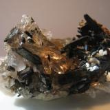 Smoky Quartz, Aegirine
Mt Malosa, Zomba, Malawi
5cm x 5 cm x 4 cm (Author: Leon56)