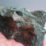 Serpentina<br />Canteras del Puerto de la Cruz Verde, Puerto de la Cruz Verde, Zarzalejo, Comarca Sierra Oeste, Comunidad de Madrid, España<br />12 x 8 cm.<br /> (Autor: javier ruiz martin)