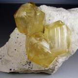 Calcita. Denton Mine, Usa. 14´5x10´5 cm. Cristal de 5´5 cm (Autor: geoalfon)