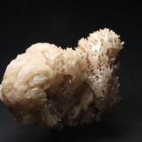Cerusita (crecimiento esquelético)  
(Mina Nakhlak, Anarak, Irán)
7,5 x 5,5 x 3,4 cm.
(Foto Copyright: Iván Blanco) (Autor: Iván Blanco (PDM))