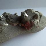 Pirita 
Road Cut, Dallas County, Texas, USA
6 x 3 x 3 cm.
Sobre nódulo de pirita

Otra vista de la pieza anterior (Autor: javier ruiz martin)