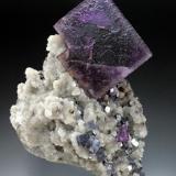 Fluorite with galena and quartz
Hill-Ledford Mine, Cave-in-Rock, Hardin County, Illinois
fluorite 4.5 cm on edge (Author: Jesse Fisher)