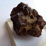 Limonita pseudomorfa de PiritaVillacastín, Comarca Segovia Sur, Segovia, Castile and León, Spain4 x 4 cm. (Autor: javier ruiz martin)