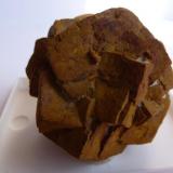 Limonita pseudomorfa de PiritaVillacastín, Comarca Segovia Sur, Segovia, Castilla y León, España4 x 4 cm. (Autor: javier ruiz martin)