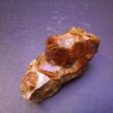 Andradita-Grosularia serie
Alpine mine, Nightingale District, Pershing Co., Nevada, EEUU
6 x 3 x 3 cm. (Autor: Antonio Alcaide)