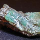 Berilo (variedad esmeralda)Emerald Deposit, A Franqueira, A Cañiza, Comarca Paradanta, Pontevedra, Galicia / Galiza, Spain3 cm x 1,5 cm x 1 cm (Autor: Javier MC)