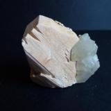 Ortoclasa y CuarzoEl Berrueco, Comarca Sierra Norte (Madrid), Community of Madrid, Spain6 x 5 cm. (Autor: javier ruiz martin)