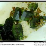 Olivenite
Clara Mine, Wolfach, Black Forest, Germany
fov 3 mm (Author: ploum)