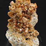 Vanadinita
Mina San Carlos (Mina Apex), San Carlos, Manuel Benavides, Chihuahua, México
Tamaño de la pieza: 6 × 3.9 × 3.5 cm.
El cristal más grande mide: 0.6 × 0.4 cm.
Foto: Minerales de Referencia (Autor: Jordi Fabre)