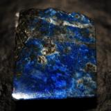 Lapizlazuli
Río Cazadero, Ovalle, Provincia Limarí, Región de Coquimbo, Chile.
Medidas pieza: 2,4x2x1,4 cm (Autor: Sergio Pequeño)