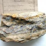 Galena, sphalerite, proustite
Kurz Glück Spat vein, Eleonora mine, Johanngeorgenstadt, Erzgebirge, Germany
Approx. 10 cm in width
Very old ore sample with galena, sphalerite and minor proustite in banded opale matrix (Author: Andreas Gerstenberg)