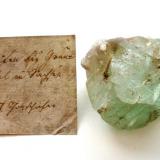 Fluorite
Seiffen, Erzgebirge, Saxony, Germany
5,5 cm
Very old material from the ancient tin mining district Seiffen. With 18th century label. (Author: Andreas Gerstenberg)