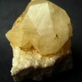 Calcite
Sarbai Mine, Kostanay Province, Kazakhstan
Specimen height 55 mm, crystal is 35 mm in diameter (Author: Tobi)