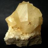 Calcite
Sarbai Mine, Kostanay Province, Kazakhstan
Specimen height 55 mm, crystal is 35 mm in diameter (Author: Tobi)