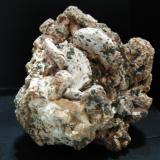 Ortoclasa con Epidota y Titanita
Imilchil, Alto Atlas, Marruecos
12x10x8 cm. (Autor: Carles Rubio)