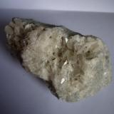 Magnesita
Rubián de Cima, Vila de Mouros, O Incio, Lugo, Galicia, España
9 cm x 5 cm x 4 cm (Autor: Rafael varela olveira)