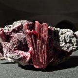 Erythrite
Bou Azzer, Tazenakht, Ouarzazate, Marruecos
6 x 3,5 x 2,5 cm (Autor: Josele)