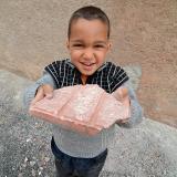 En Midelt hasta los niños quieren venderte piedras :-) 
G. Sobieszek photo. (Autor: Josele)