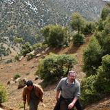 Subiendo hacia el yacimiento de arfvedsonita de Jebel Ewargizen.
G. Sobieszek photo. (Autor: Josele)