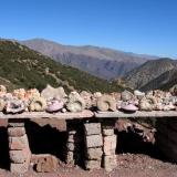 Puesto de venta de minerales y fósiles en el Alto Atlas.
Fot. K. Dembicz. (Autor: Josele)