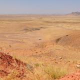 Vista del desierto desde el afloramiento cretácico de El Bega, donde se encuentran fósiles de dinosaurio.
Fot. K. Dembicz. (Autor: Josele)