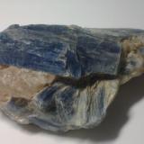 Cianita azul
Virgem da Lapa, Minas Gerais, Brasil
11 x 3.8 x 3.6
Detalle de la pieza anterior. (Autor: Gianfranco Rodríguez T.)