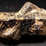 Estaurolita
Cuesta del Rendajo, Montejo de la Sierra, Comunidad de Madrid, España
46 x 19 x 14 mm (Autor: José Luis Zamora)