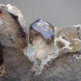 Quartz, the crystal is 6x4.5 cm., Fonda, NY. Collected 6/18/12. (Author: vic rzonca)
