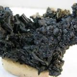 Ferro-actinolita
Burguillos del Cerro, Badajoz, Extremadura, España.
51 x 30 x 32 mm. (Autor: José Luis Zamora)