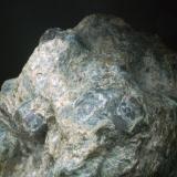 Granate almandino en matriz
Mina de Bama - Touro - A Coruña - Galicia - España
100 x 100 x 45 mm (Autor: Joan Martinez Bruguera)