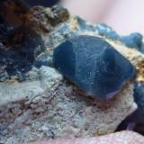Cuarzo (variedad azul)Yacimiento de Cuarzos azules, Cabezo Agudo, Los Vives, Orihuela, Comarca Vega Baja del Segura, Alicante / Alacant, Comunidad Valenciana / Comunitat Valenciana, España3 x 2 cm (Autor: javier ruiz martin)