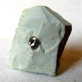 Pyrite (iron cross twin) in limestone
Maibolte Quarry, Lemgo, Westphalia, Germany
Specimen height 40 mm (Author: Tobi)