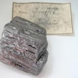 Graphite
Kropfmühl graphite mine, Passau, Bavaria, Germany.
5 x 4 cm.
With old label. (Author: Andreas Gerstenberg)