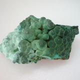 Malachite
Virneberg mine, Rheinbreitbach, Bonn, Germany.
5,5 x 3,5 cm
Virneberg is the type locality for pseudomalachite. Classic material. (Author: Andreas Gerstenberg)