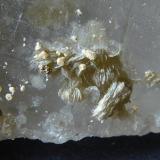 Cuarzo, Siderita y MicaMinas da Panasqueira, Aldeia de São Francisco de Assis, Covilhã, Castelo Branco, Cova da Beira, Centro, Portugal5 x 3,5 cm. (Autor: javier ruiz martin)