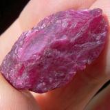 ruby
Africa, probably Zim
32 x 20 x 11 mm (Author: Pierre Joubert)