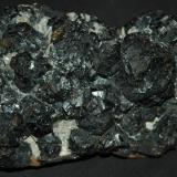 Esfalerita
Grupo minero "El Rosalejo", "Filón Begoña", Alcaracejos, Córdoba, Andalucía, España.
13 x 9 cm, cristal mayor 3 x 4 cm. (Autor: Antonio Carmona)