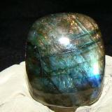 Labradorite
1.6cm x 2.0cm
I purchased this from a mineral dealer and didn’t receive any details as to where it is from (Author: trtlman)