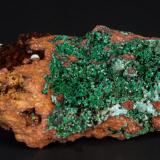 Malaquita
Mina Ojuela, Mapimí, Durango, México
8x6cm (Autor: victor chaul chamut)