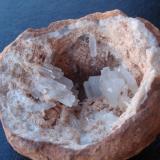 Calcita<br />Corta Valnegro (Corta Pie de Potro), filón Obdulia, Zona minera Caravia, Pie de Potro, Duyos, Caravia, Comarca Oriente, Principado de Asturias (Asturias), España<br />60 x 50 mm.<br /> (Autor: Ignacio)