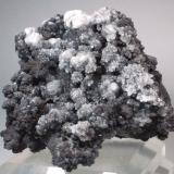 Óxidos de manganeso con Calcita
Cantera Carija - Mérida - Badajoz - Extremadura - España
65 x 65 x 40 mm (Autor: Joan Martinez Bruguera)