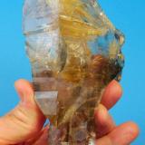 Quartz
Brandberg, Namibia
152 x 81 x 43 mm (Author: Pierre Joubert)