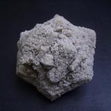 Dolomita pseudomórfica tras aragonito
Cottonwood Draw, Chavez Co., Nuevo Méjico, EEUU
7,5 X 6 X 5 cm.
Vista posterior de la pieza anterior. (Autor: Antonio Alcaide)