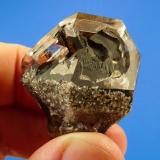 Quartz with hematite?
Brandberg, Namibia
51 x 36 x 25 mm
Same as above. (Author: Pierre Joubert)