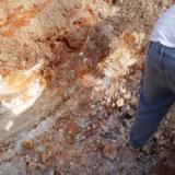 Digging underneath the quartz core (Author: Jason)