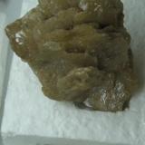 This is the only Folch’s collection Catalan wulfenite that is exposed, with its label (photo by Carles Millan, December 29, 2008) (Author: Carles Millan)